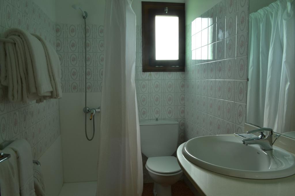 Hostal L'Esplai Viladamat Pokoj fotografie