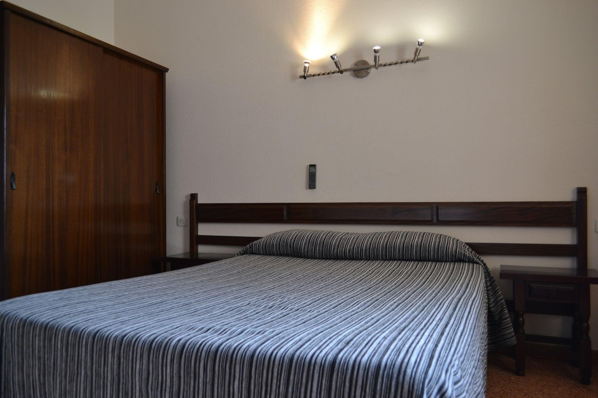 Hostal L'Esplai Viladamat Exteriér fotografie