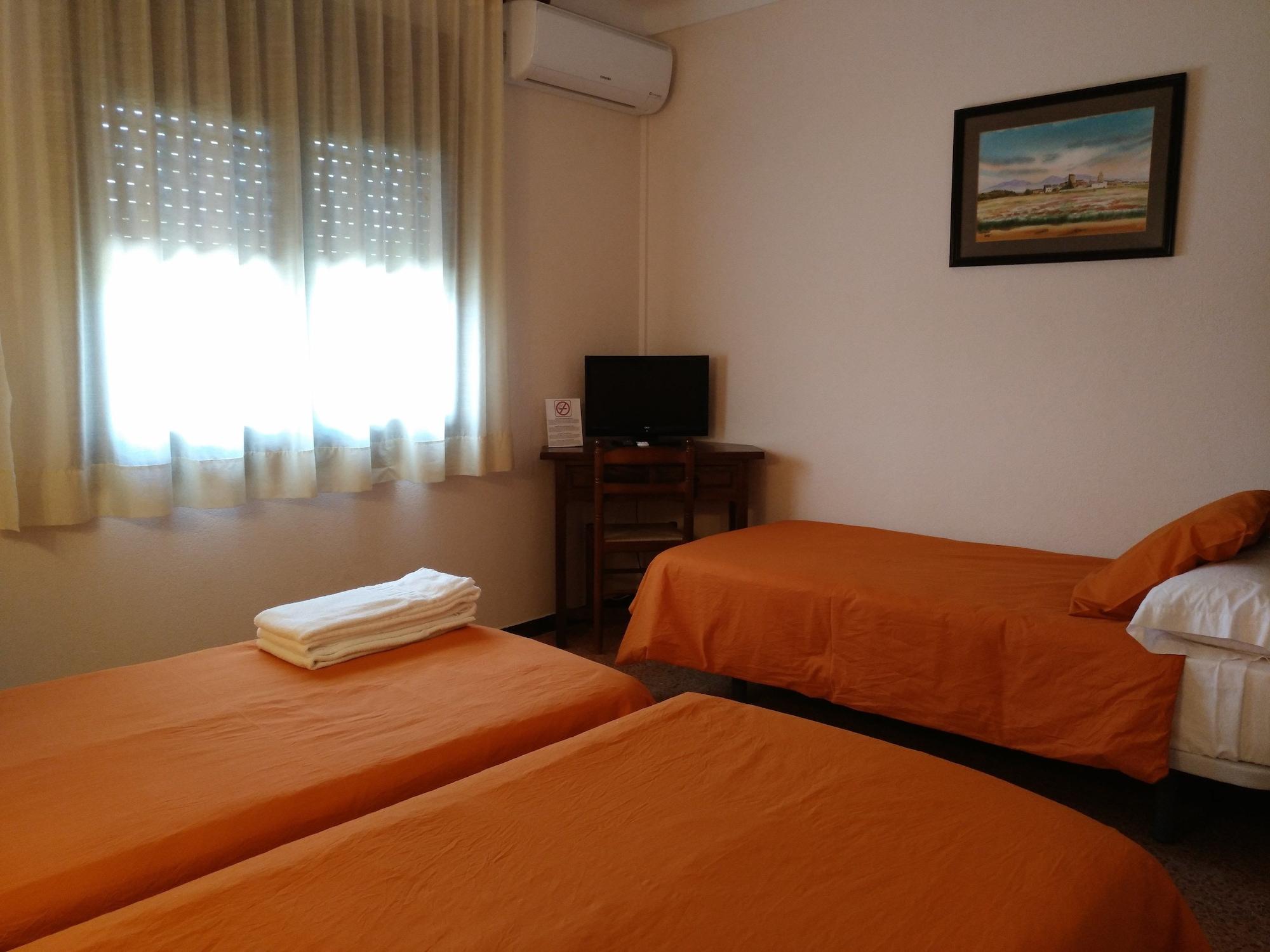 Hostal L'Esplai Viladamat Exteriér fotografie