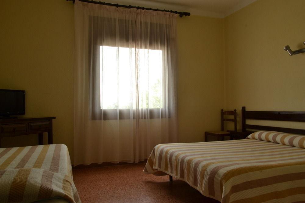 Hostal L'Esplai Viladamat Exteriér fotografie