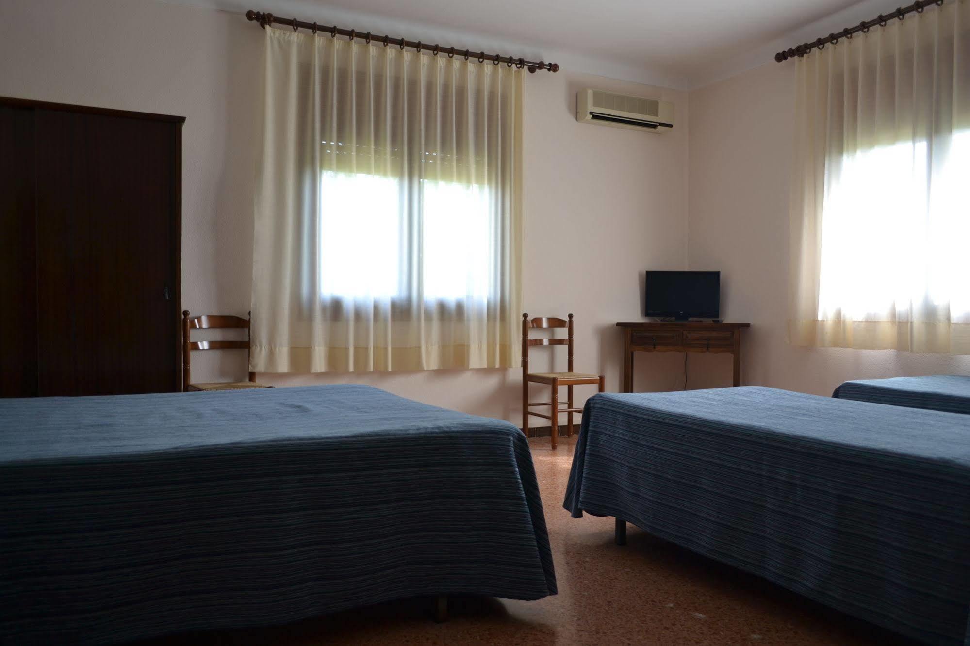 Hostal L'Esplai Viladamat Exteriér fotografie